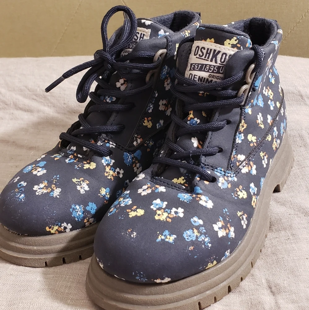 Oshkosh Bgosh Toddler 12 Floral Chelsea Boot Lace Up Fall Winter Outdoor Durable